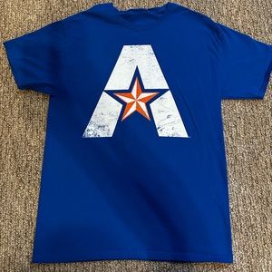 University of Texas at Arlington Tshirt Adult M